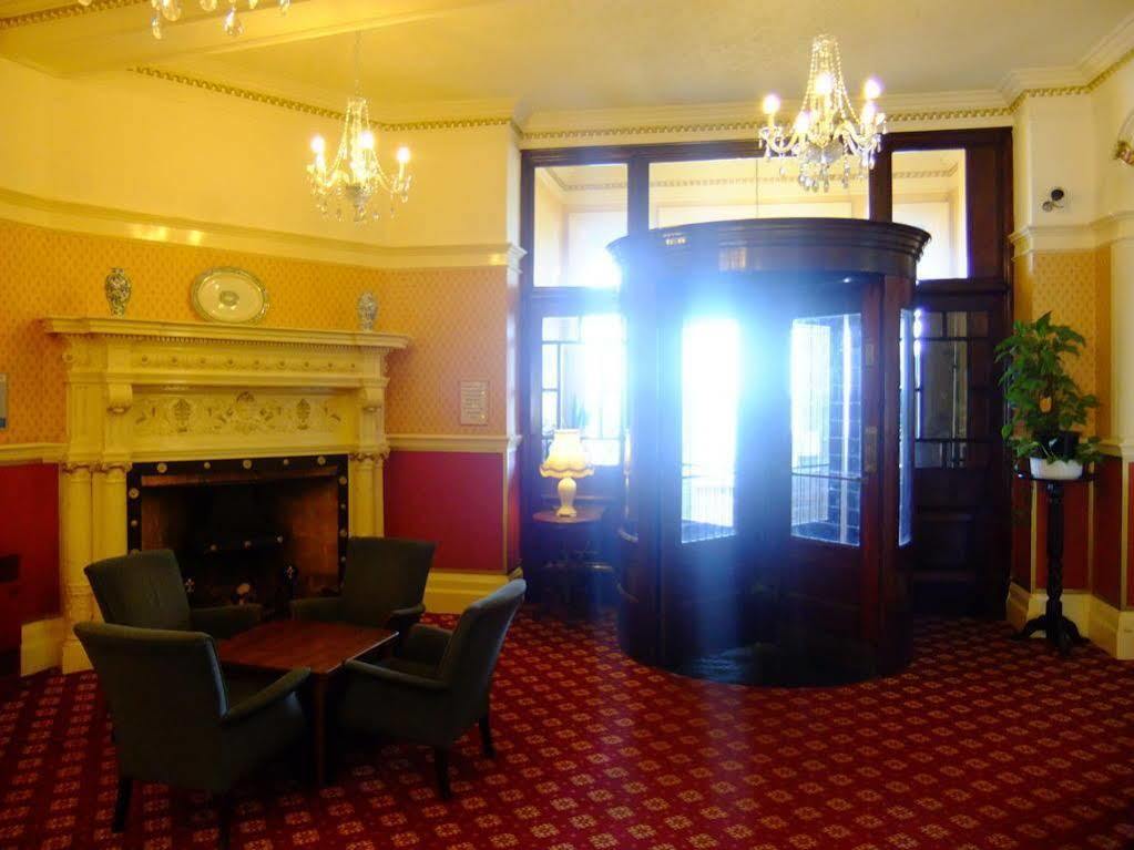 Hotel De Paris Cromer Exterior photo